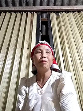 me-cute online show from October 7, 2025, 2:47 pm