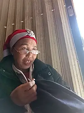 me-cute online show from January 12, 2026, 3:56 am