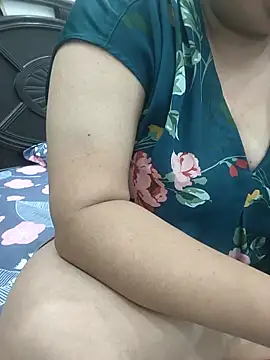 payal 261072  online show from March 31, 2026, 9:37 pm