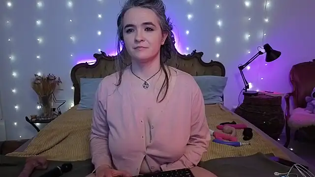 SilkenSin online show from March 21, 2026, 9:18 pm