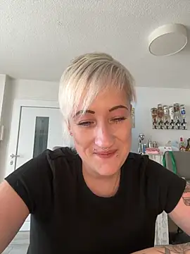 Snapshot of Rozendefotz chatting on September 14, 2025, 11:31 am Rozendefotz online show from September 14, 2025, 11:31 am