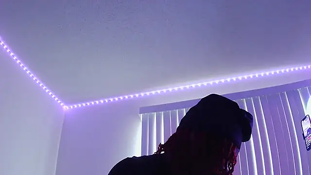 risktakinndolo online show from September 25, 2025, 5:27 pm