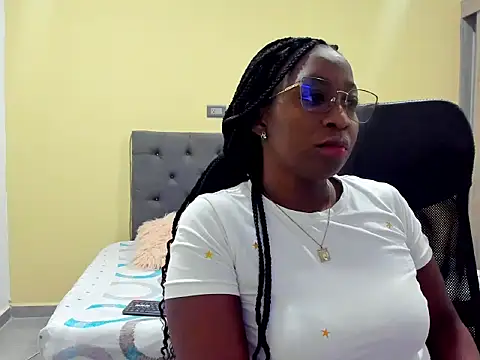 AndreaRossii1 online show from September 23, 2025, 11:35 am
