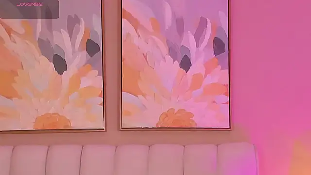 MiaTaylorSweet online show from April 8, 2026, 2:39 pm