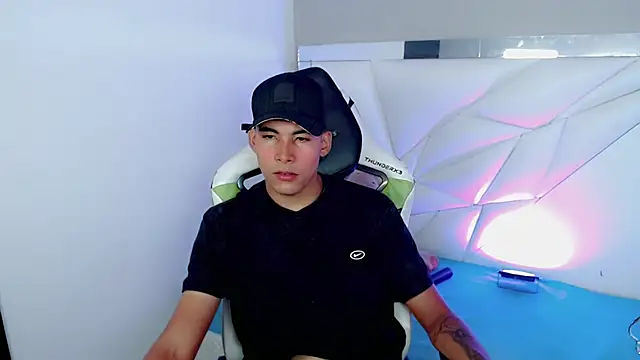 Austin col  online show from September 17, 2025, 8:43 pm