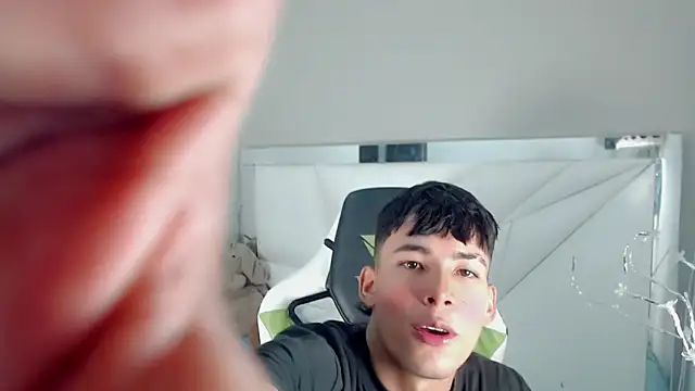 Austin col  online show from October 19, 2025, 2:07 pm