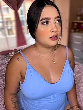 Emiily Moore1 online show from November 23, 2025, 5:02 pm