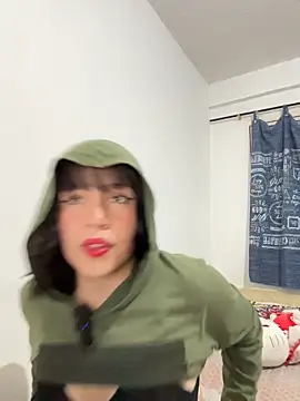 aliciia 23 online show from November 13, 2025, 11:14 pm