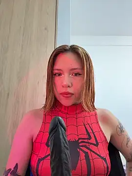 aliciia 23 online show from April 21, 2026, 8:44 pm