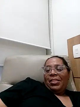 Snapshot of Anarabuda25 chatting on September 20, 2025, 12:22 am Anarabuda25 online show from September 20, 2025, 12:22 am