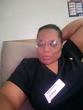 Snapshot of Anarabuda25 chatting on September 22, 2025, 11:07 pm Anarabuda25 online show from September 22, 2025, 11:07 pm