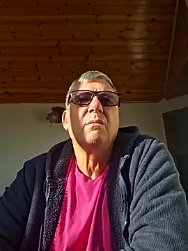 Martintxu1959 online show from September 16, 2025, 11:44 am