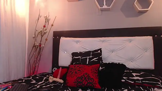 Meriiida online show from September 12, 2025, 2:55 am