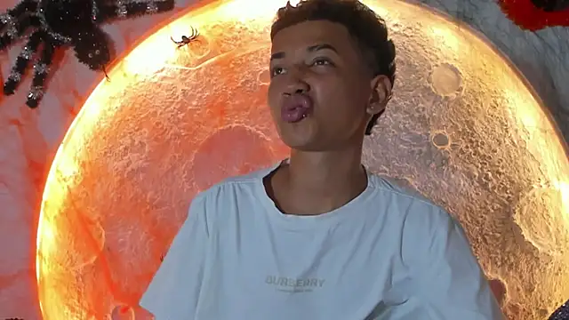  Noah19 online show from October 21, 2025, 6:41 pm