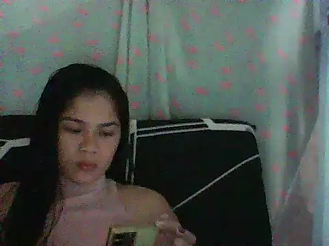 Snapshot of Zachariah_05 chatting on October 8, 2025, 2:20 am Zachariah 05 online show from October 8, 2025, 2:20 am