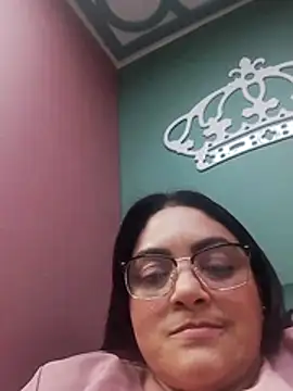 tiffany Johnson1 online show from November 5, 2025, 10:32 pm