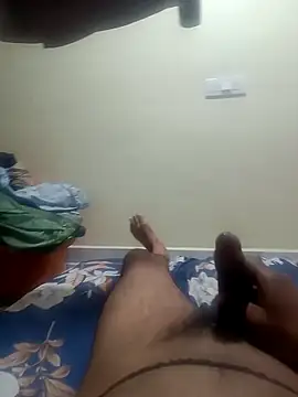 bobby3374 online show from October 28, 2025, 12:58 am