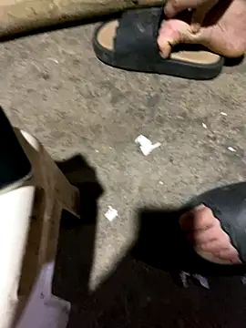 Lyly nuce online show from September 20, 2025, 11:33 am