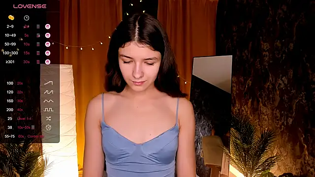 Snapshot of amy_cute_cat chatting on October 18, 2025, 9:10 am amy cute cat online show from October 18, 2025, 9:10 am