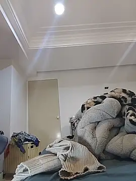 Lovelyanan online show from December 14, 2025, 2:33 pm