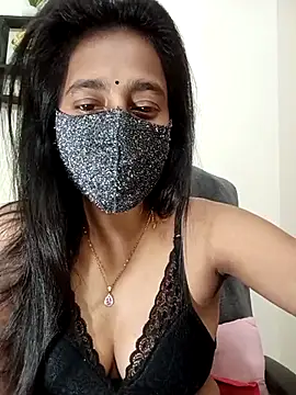 Snapshot of Softecho-03 chatting on February 13, 2026, 10:17 pm Softecho-03 online show from February 13, 2026, 10:17 pm