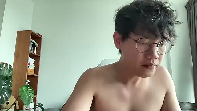 Passionatetwink2 online show from October 29, 2025, 9:55 am