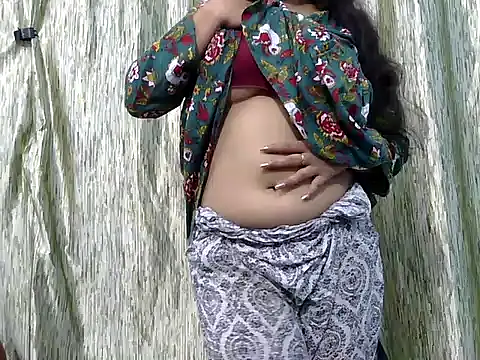 Snapshot of SpicyLaila007 chatting on September 11, 2025, 6:13 am SpicyLaila007 online show from September 11, 2025, 6:13 am