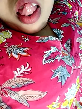 Snapshot of SpicyLaila007 chatting on September 18, 2025, 4:31 pm SpicyLaila007 online show from September 18, 2025, 4:31 pm