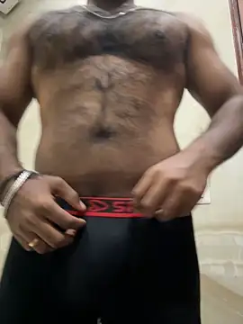 Snapshot of DJLOVE280825 chatting on April 29, 2026, 10:38 pm DJLOVE280825 online show from April 29, 2026, 10:38 pm