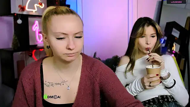 mila glow1 online show from January 11, 2026, 7:19 pm