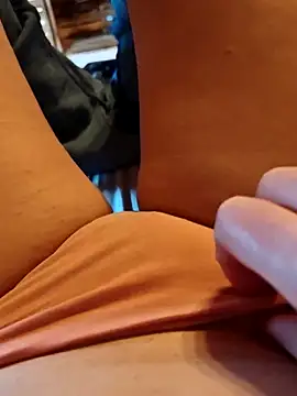 Horny mummy online show from February 24, 2026, 3:32 pm