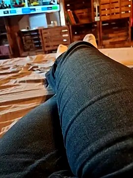 Horny mummy online show from March 15, 2026, 4:57 pm