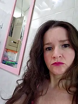 Snapshot of _anita_rojas chatting on October 18, 2025, 1:23 pm anita rojas online show from October 18, 2025, 1:23 pm