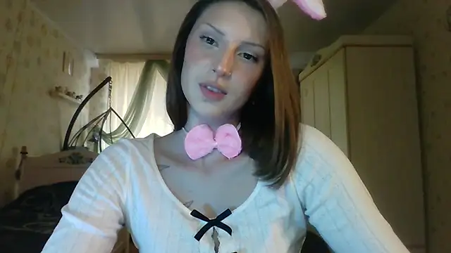 RuxaShade online show from October 30, 2025, 11:11 am