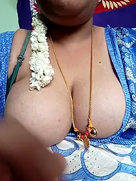 Snapshot of Geetha227 chatting on December 5, 2025, 4:21 am Geetha227 online show from December 5, 2025, 4:21 am