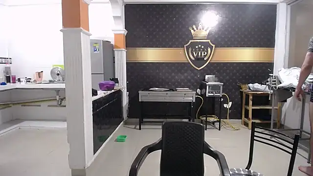 yohacriss online show from October 22, 2025, 11:48 pm