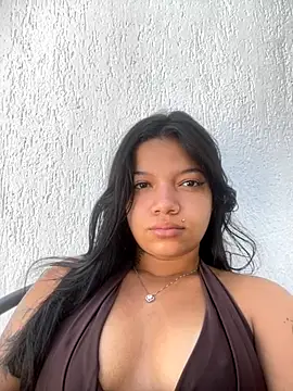 lola bn online show from September 29, 2025, 2:11 pm