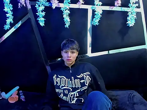 Snapshot of Bruno_Cruzz chatting on September 11, 2025, 2:00 am Bruno Cruzz online show from September 11, 2025, 2:00 am