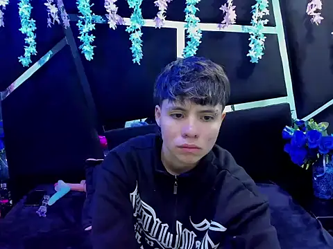 Snapshot of Bruno_Cruzz chatting on September 14, 2025, 2:33 am Bruno Cruzz online show from September 14, 2025, 2:33 am