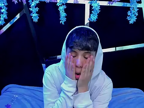 Snapshot of Bruno_Cruzz chatting on September 16, 2025, 3:18 am Bruno Cruzz online show from September 16, 2025, 3:18 am