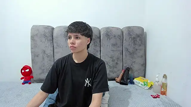 Snapshot of Bruno_Cruzz chatting on July 29, 2026, 2:32 am Bruno Cruzz online show from July 29, 2026, 2:32 am