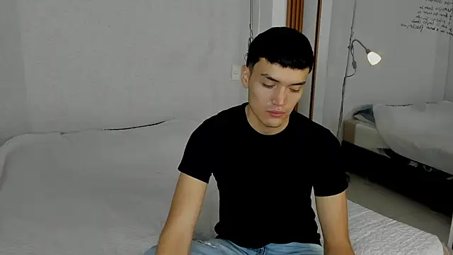 Jacksonflorez online show from September 17, 2025, 7:04 pm