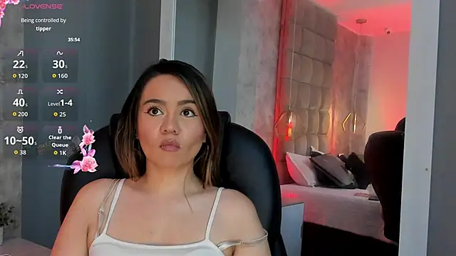 Sky Junne online show from February 10, 2026, 6:01 pm