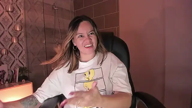 Sky Junne online show from March 13, 2026, 5:30 pm