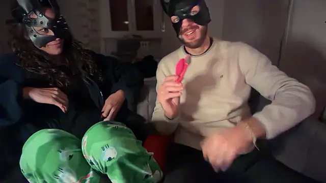 amateurchannel online show from November 9, 2025, 11:14 pm