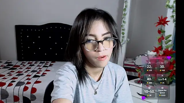 Coraline Playful online show from September 18, 2025, 12:40 pm