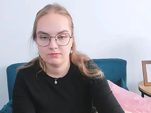 AliceCrazy69 online show from October 20, 2025, 10:05 am