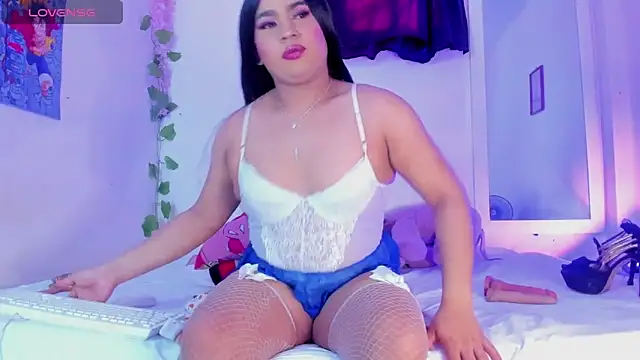 Karenn rosee online show from December 15, 2025, 3:05 pm