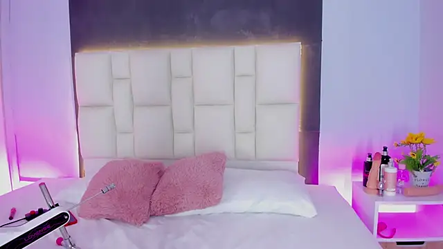 SammyRose  online show from October 3, 2025, 8:17 pm