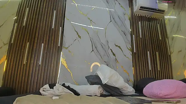 VictoriaDuart online show from December 20, 2025, 7:54 pm